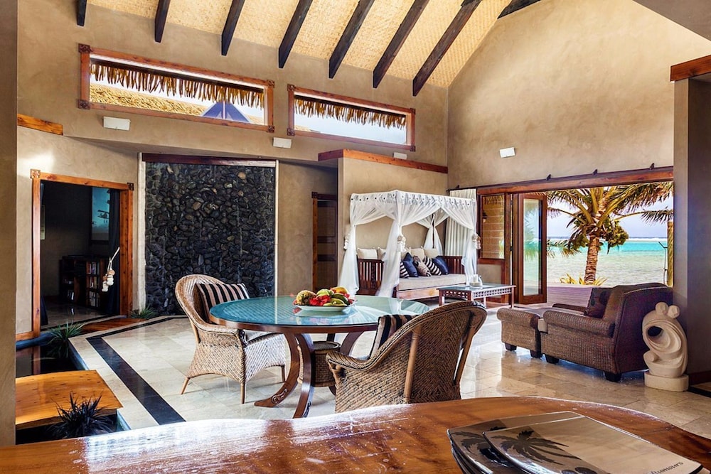 RUMOURS LUXURY VILLAS & SPA 44/60