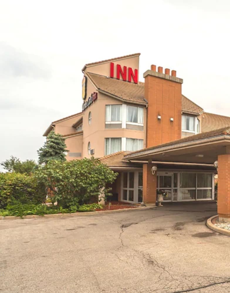 Monte Carlo Inn Oakville Suites 1/68