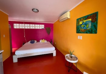 Tropical Breeze Apartments 17/49