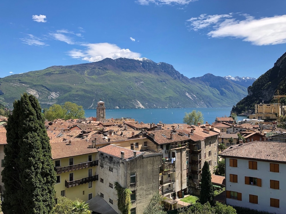 Hotel Villa Miravalle 41/50