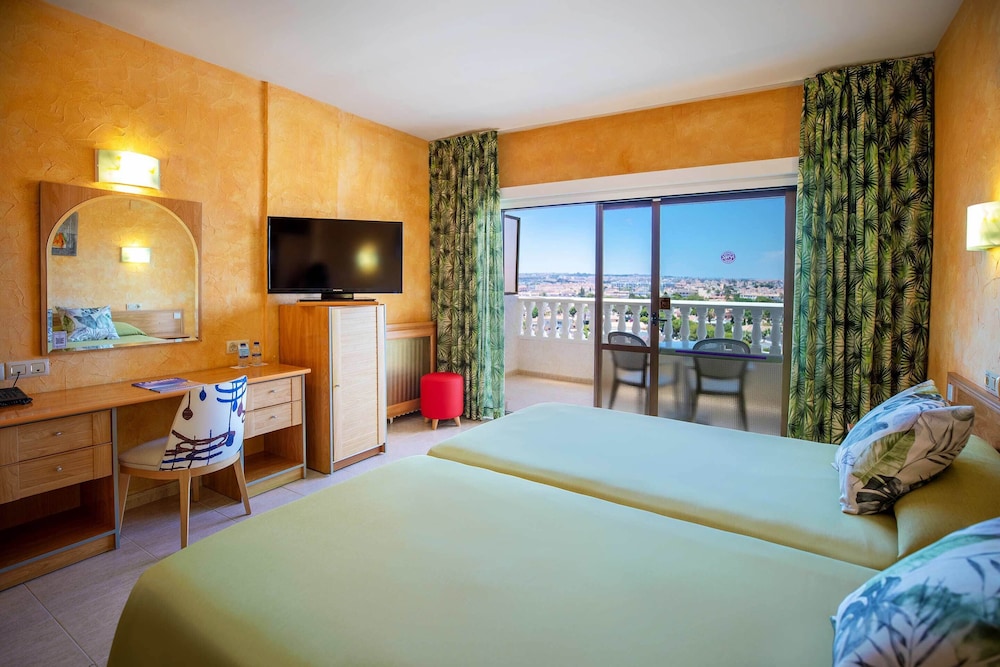 Hotel Servigroup La Zenia 15/50