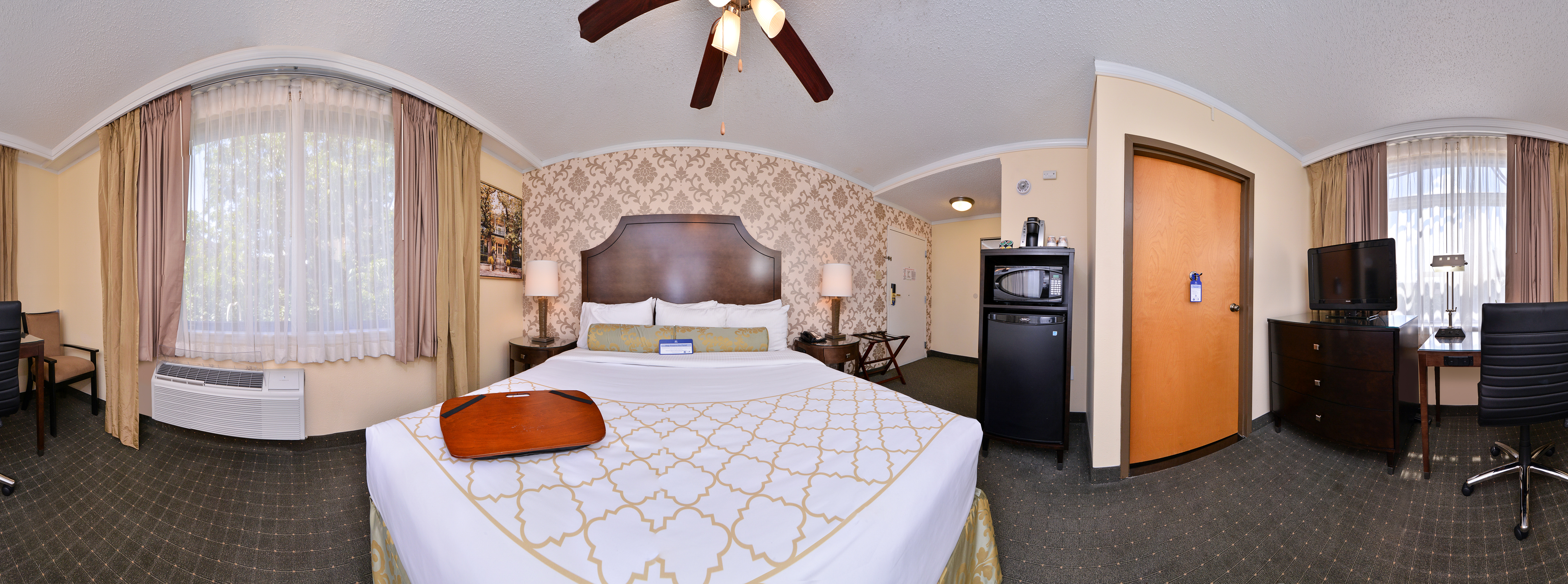 St Charles Inn, Superior Hotel 12/38