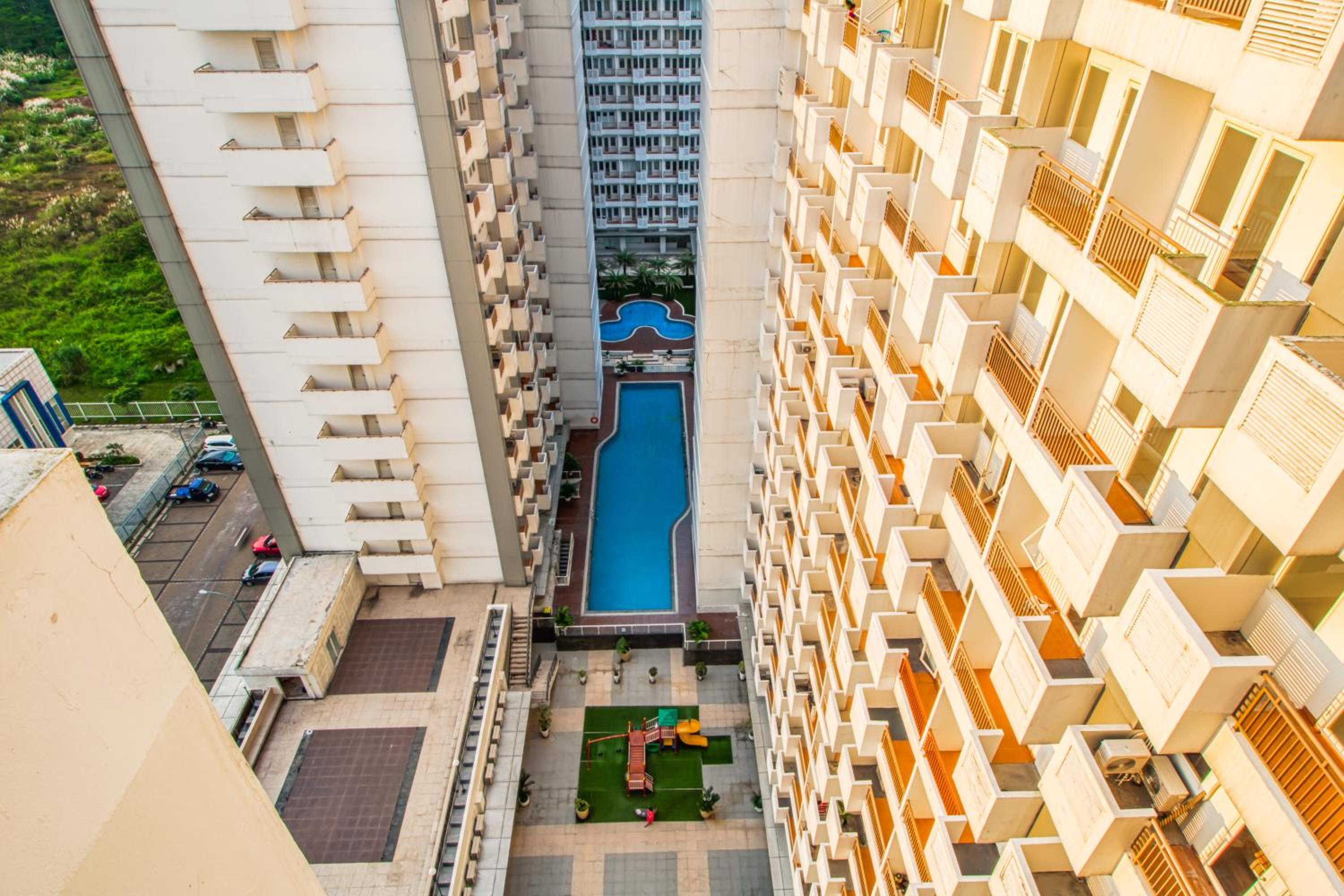 Skyland Sentul Tower Apartment 6/56