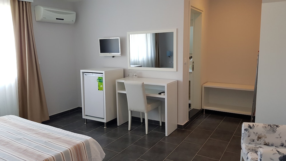 Troas Beach Hotel 21/59