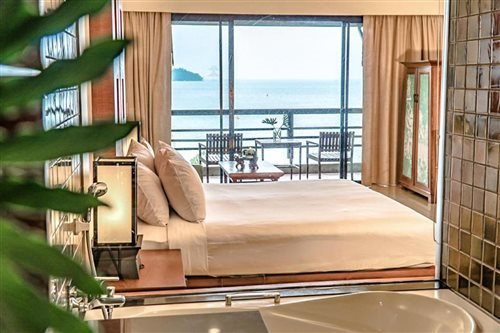Deluxe, Double or Twin Bed, Beach Front