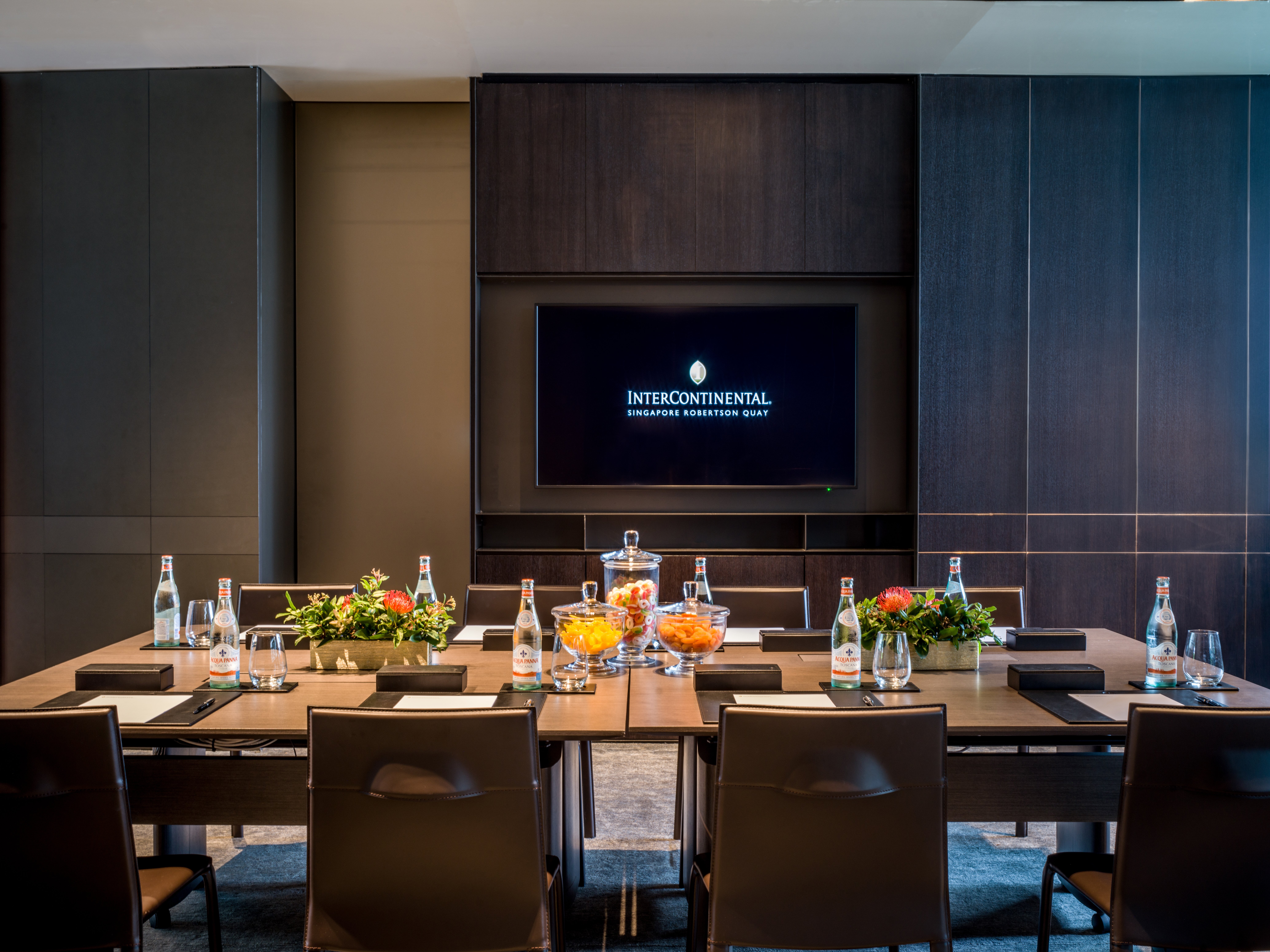 INTERCONTINENTAL SINGAPORE ROBERTSON QUAY 68/78