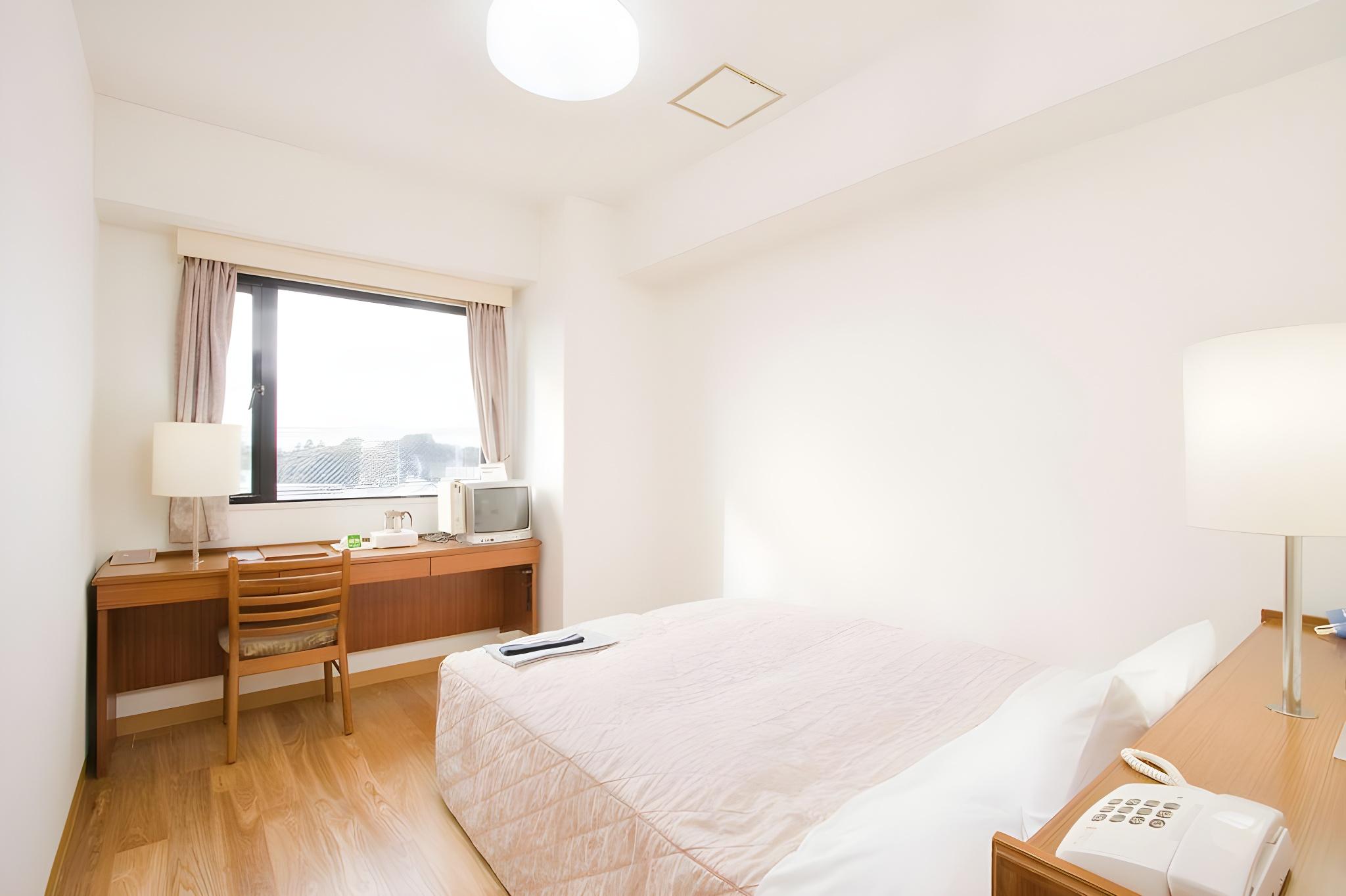 Room, Double Bed, Smoking