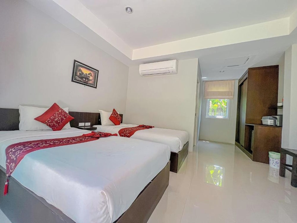ROOM, TWIN BEDS, TERRACE