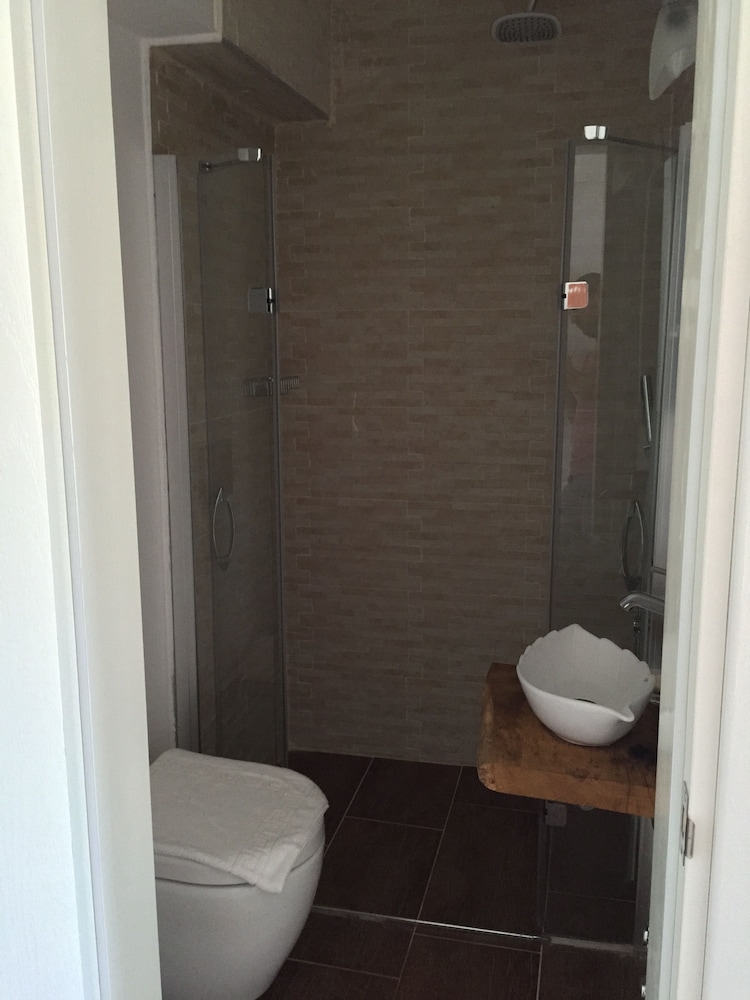 Pataros Hotel 42/49