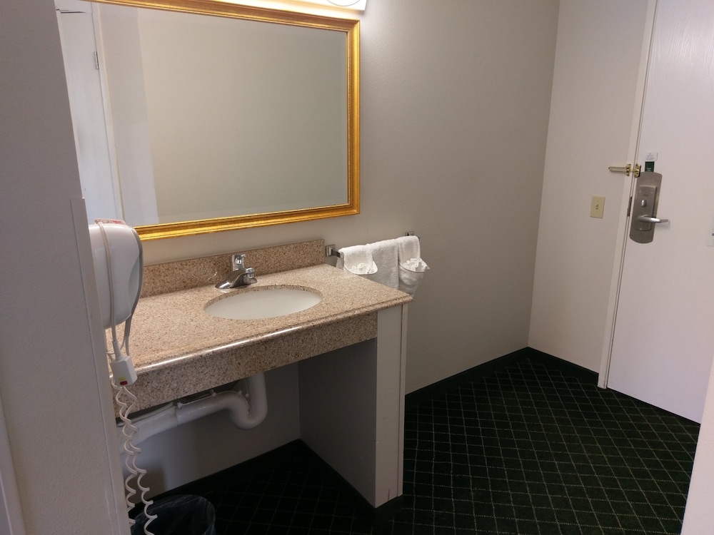 La Quinta Inn & Suites by Wyndham Melbourne Viera 56/56