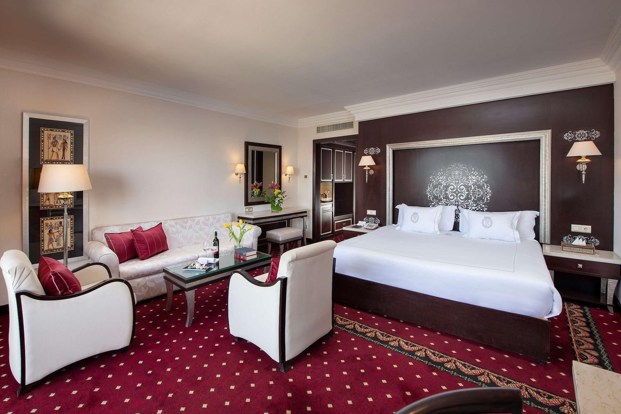 Prestige, Suite, Lateral Side Nile View