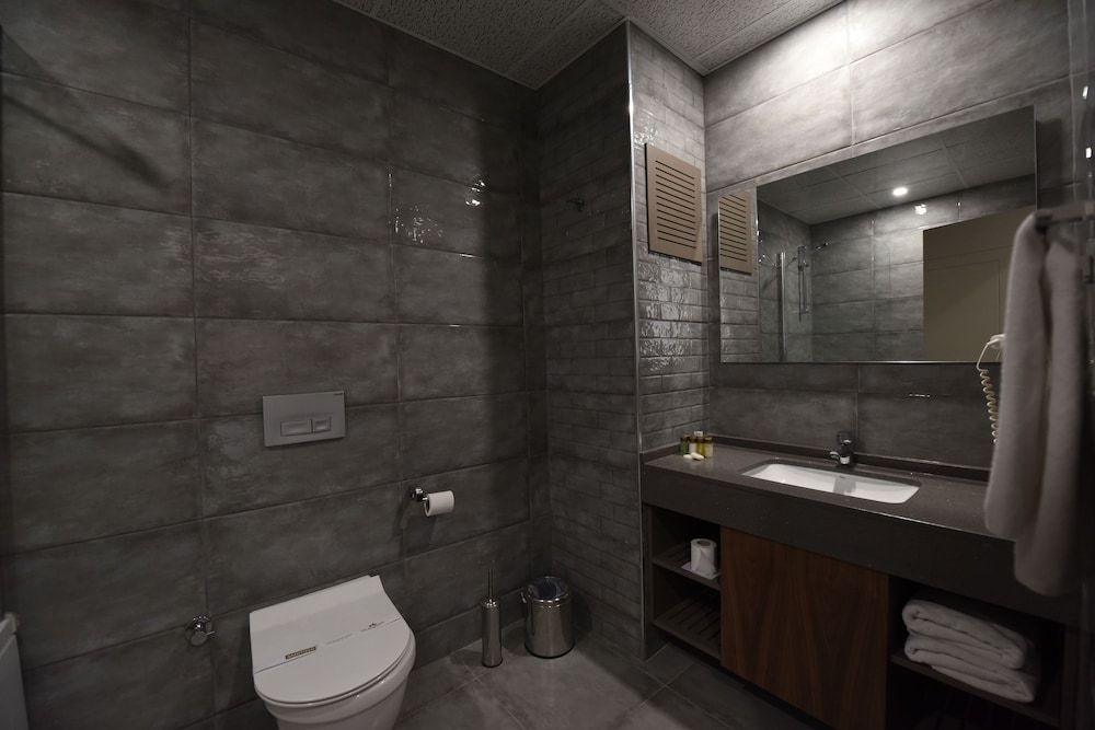 Hierapark Thermal Spa Hotel 69/70