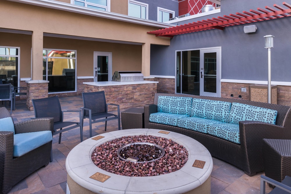 Residence Inn Temecula Murrieta 40/50