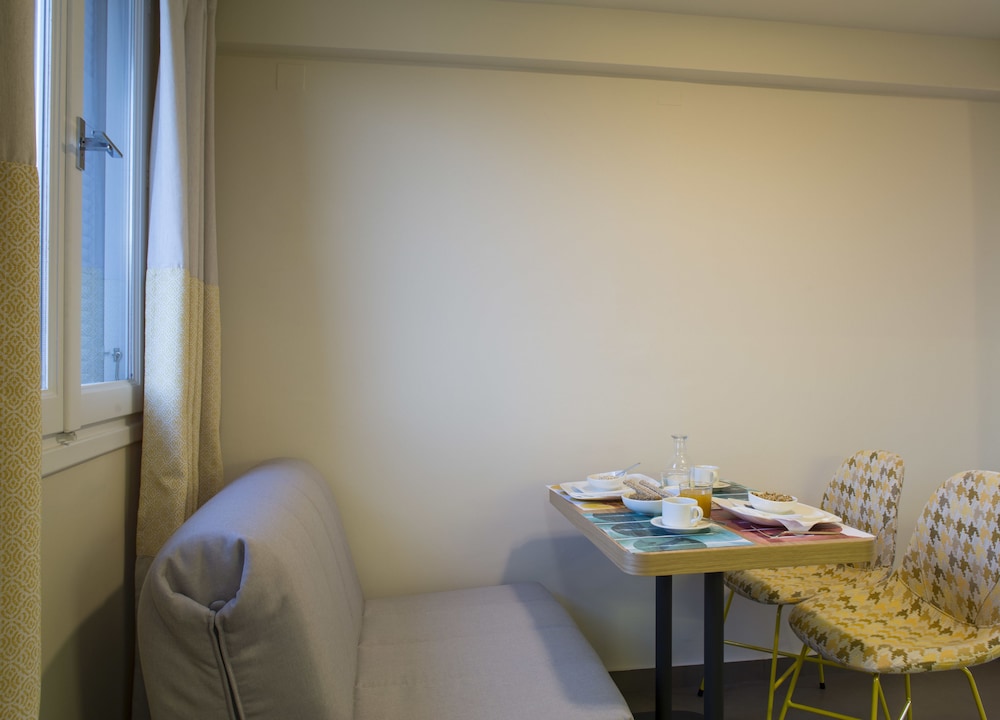 Athena Hotel 38/64