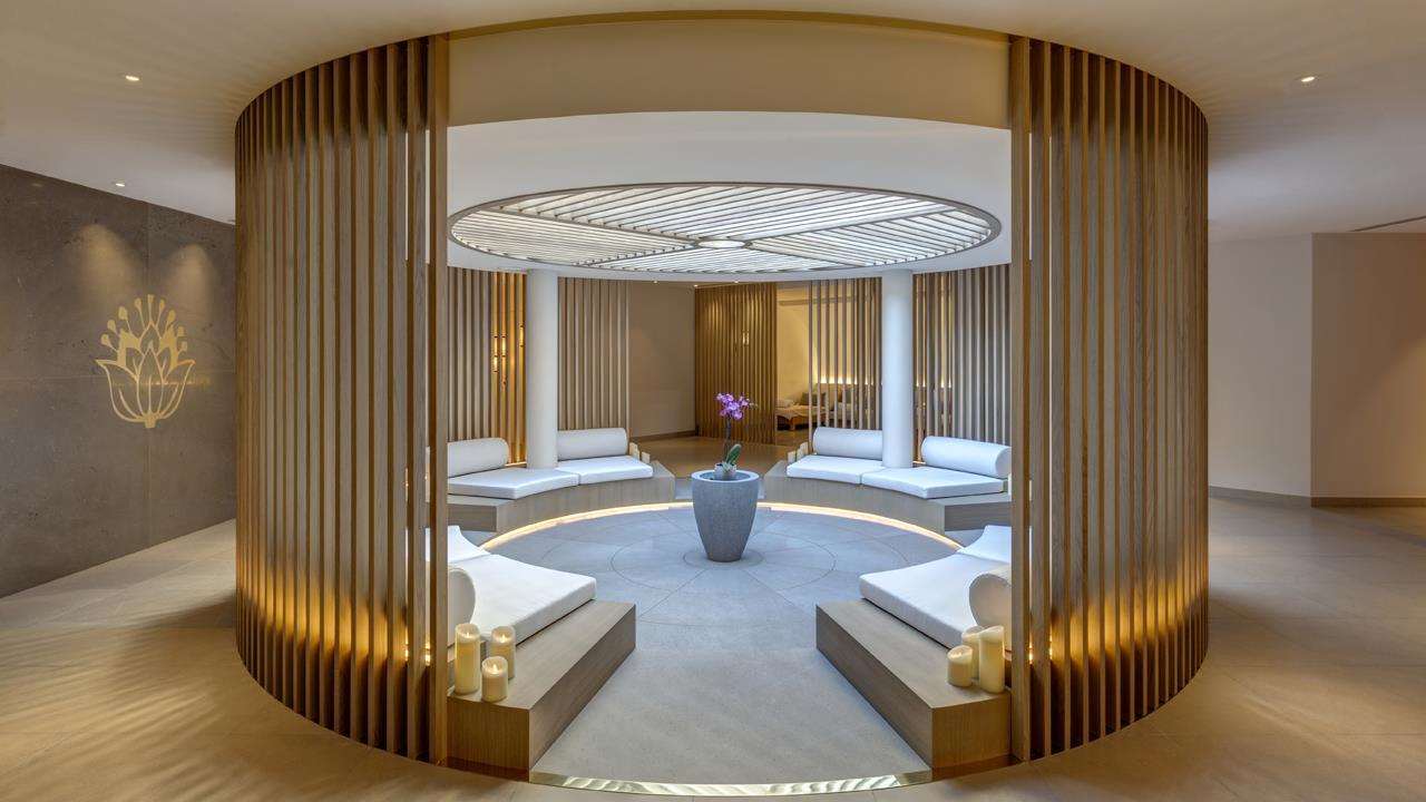 Monte-Carlo Bay Hotel & Resort 20/50