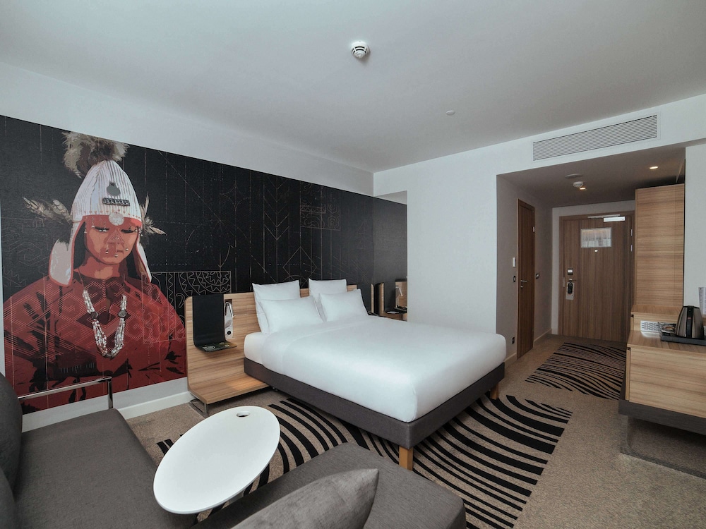 NOVOTEL Bishkek City Center 8/50