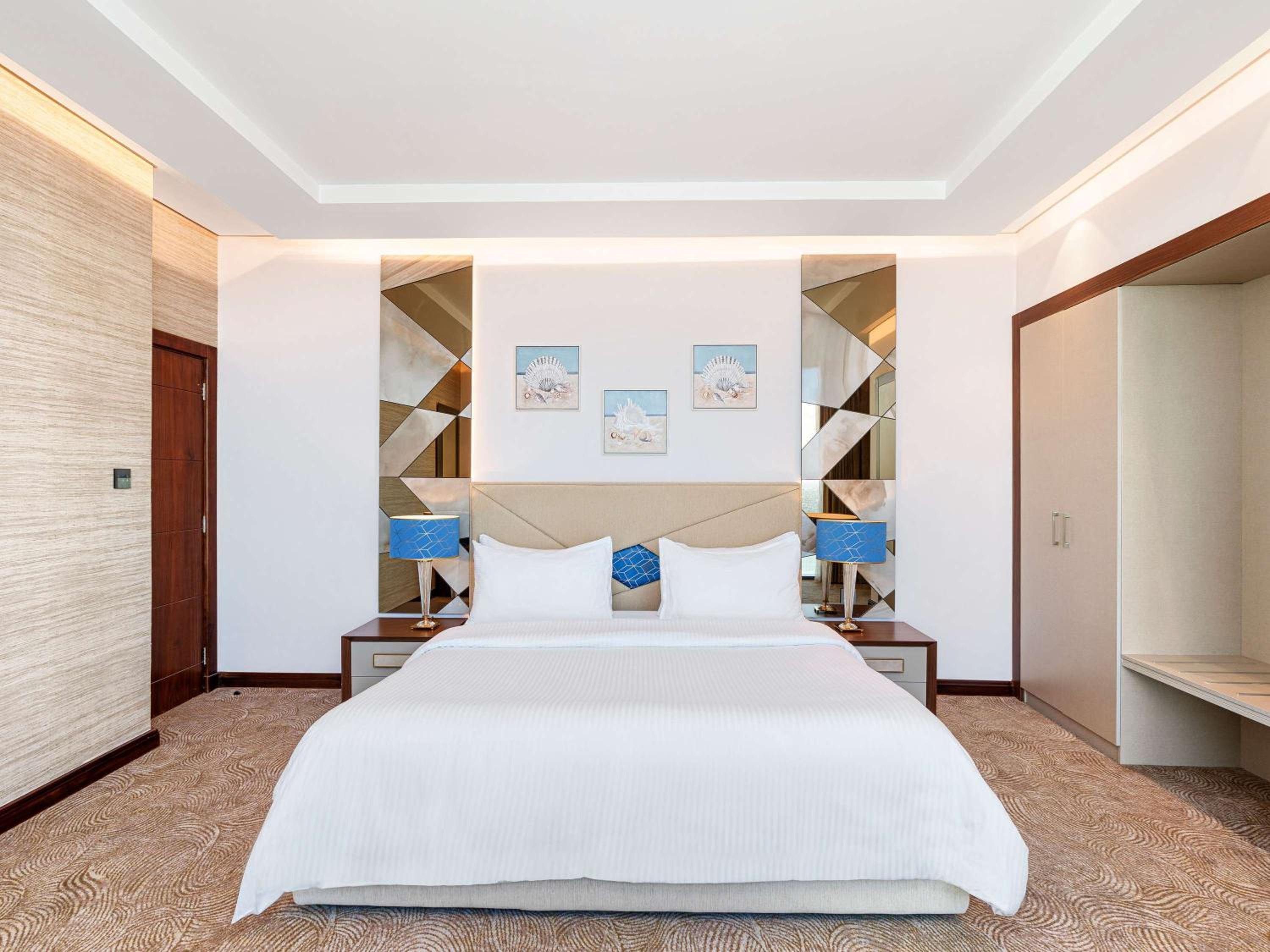 Junior Suite, Pool Access