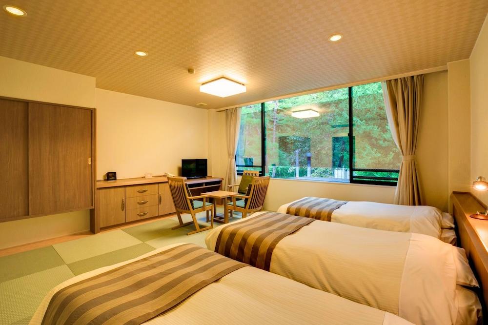 Japanese, Style, Modern, Triple