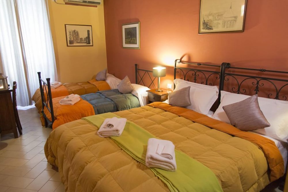 Florence Decamerone B&B 9/23