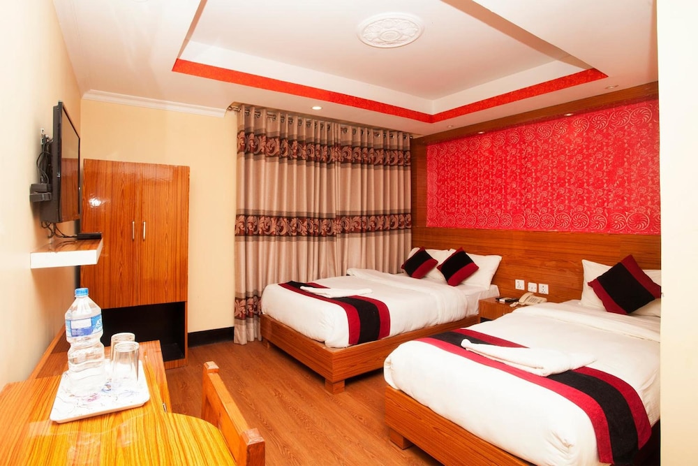DELUXE, TWIN BEDS
