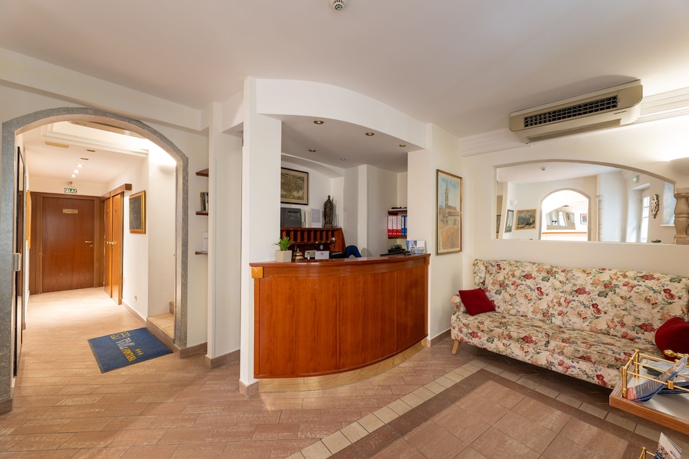 Hotel Villa Fontana 4/50