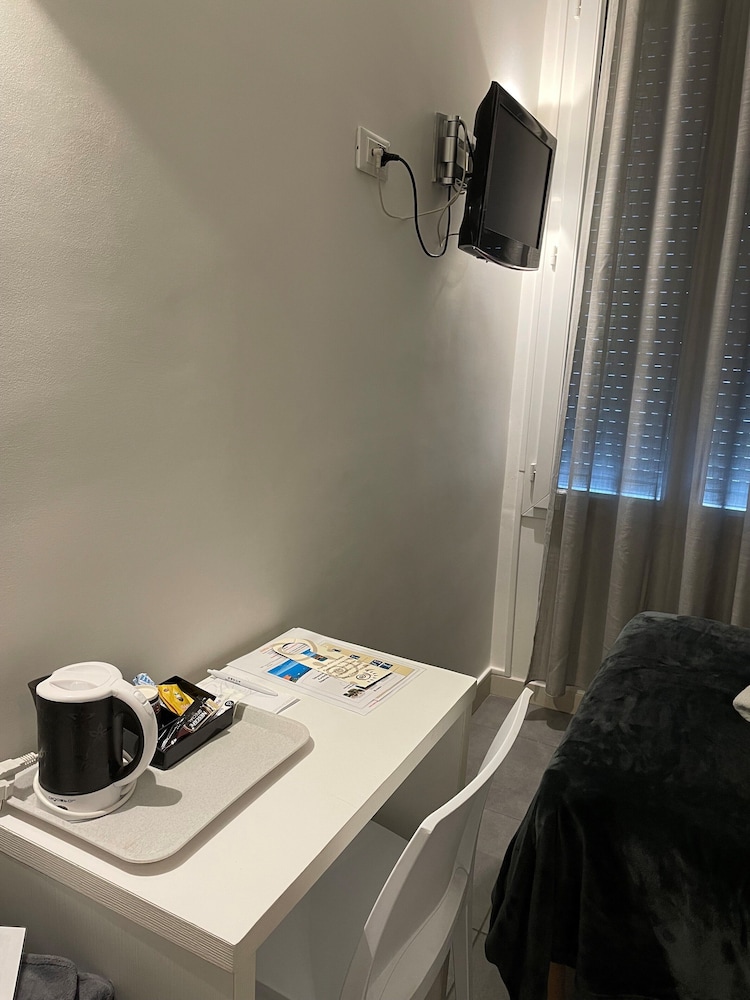 HOTEL ANNA LIVIA 40/56