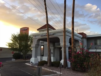 Extend A Suites Phoenix, AZ 50/55