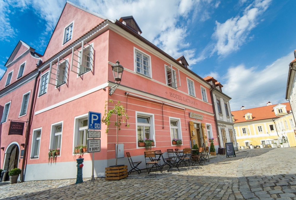 Hotel Latran 3/52
