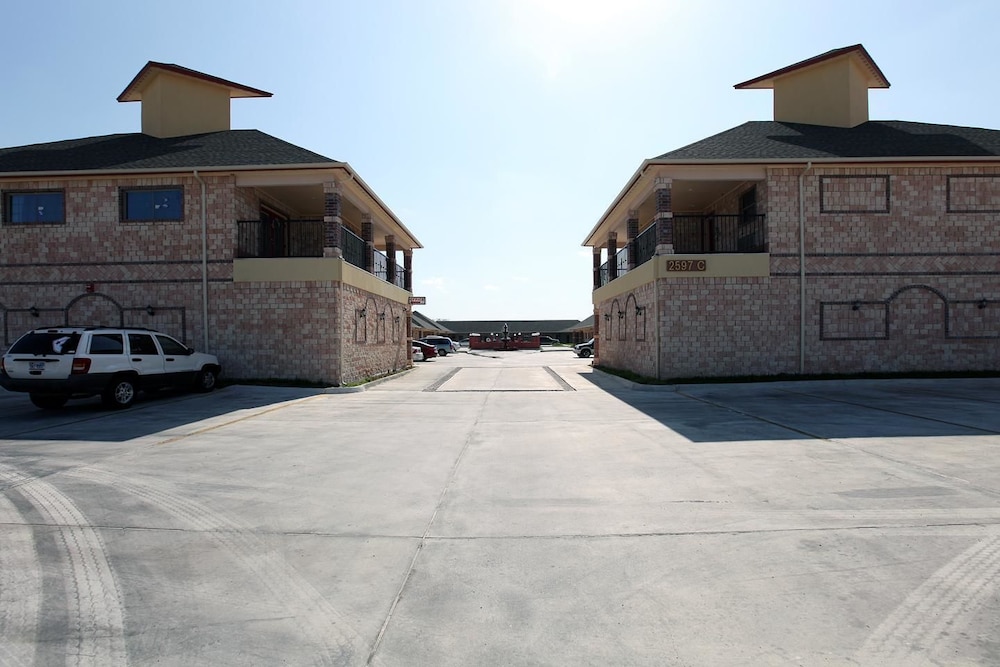 Guest Inn San Benito Harlingen 35/40