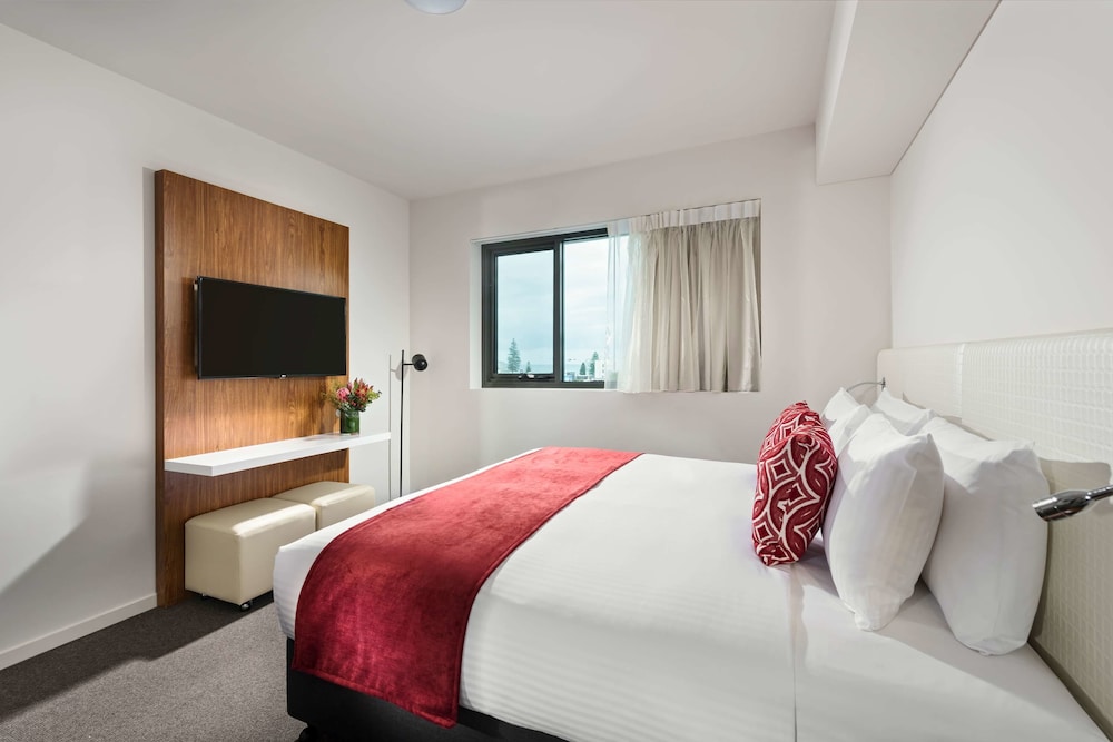 Ramada by Wyndham VetroBlu Scarborough Beach 18/55