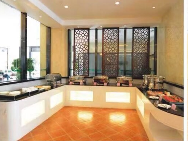 GreenTree Inn Dongguan Hotel 8/17