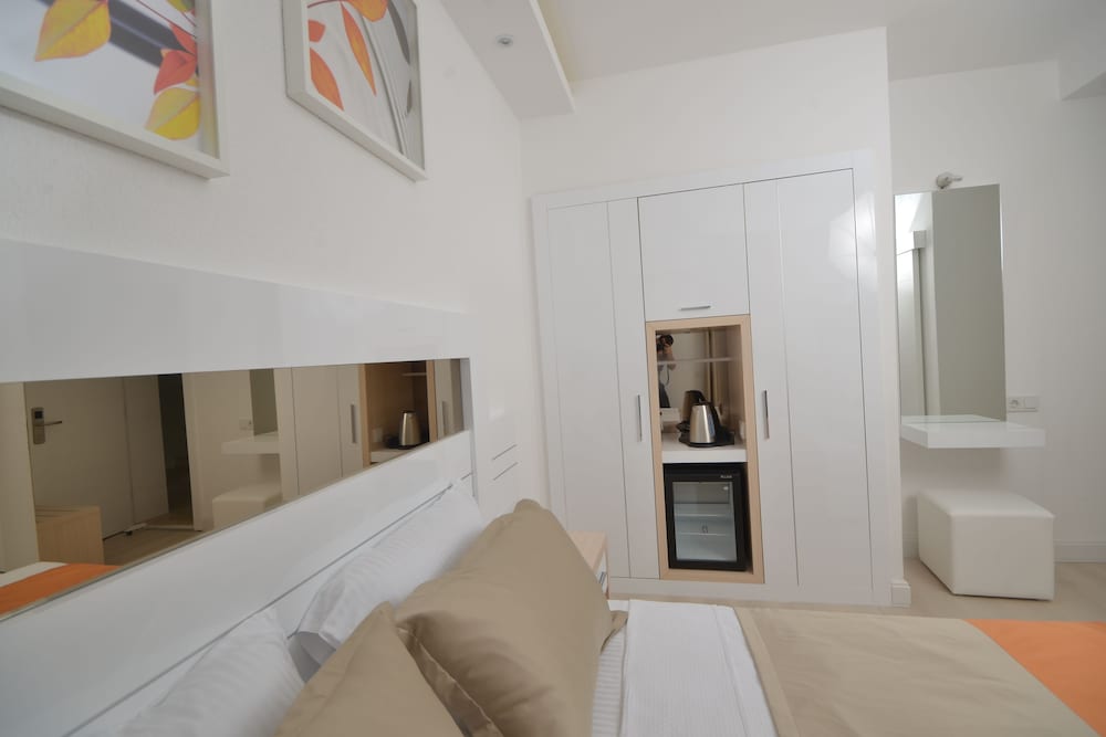 DOCS HOTEL KEMER 24/58
