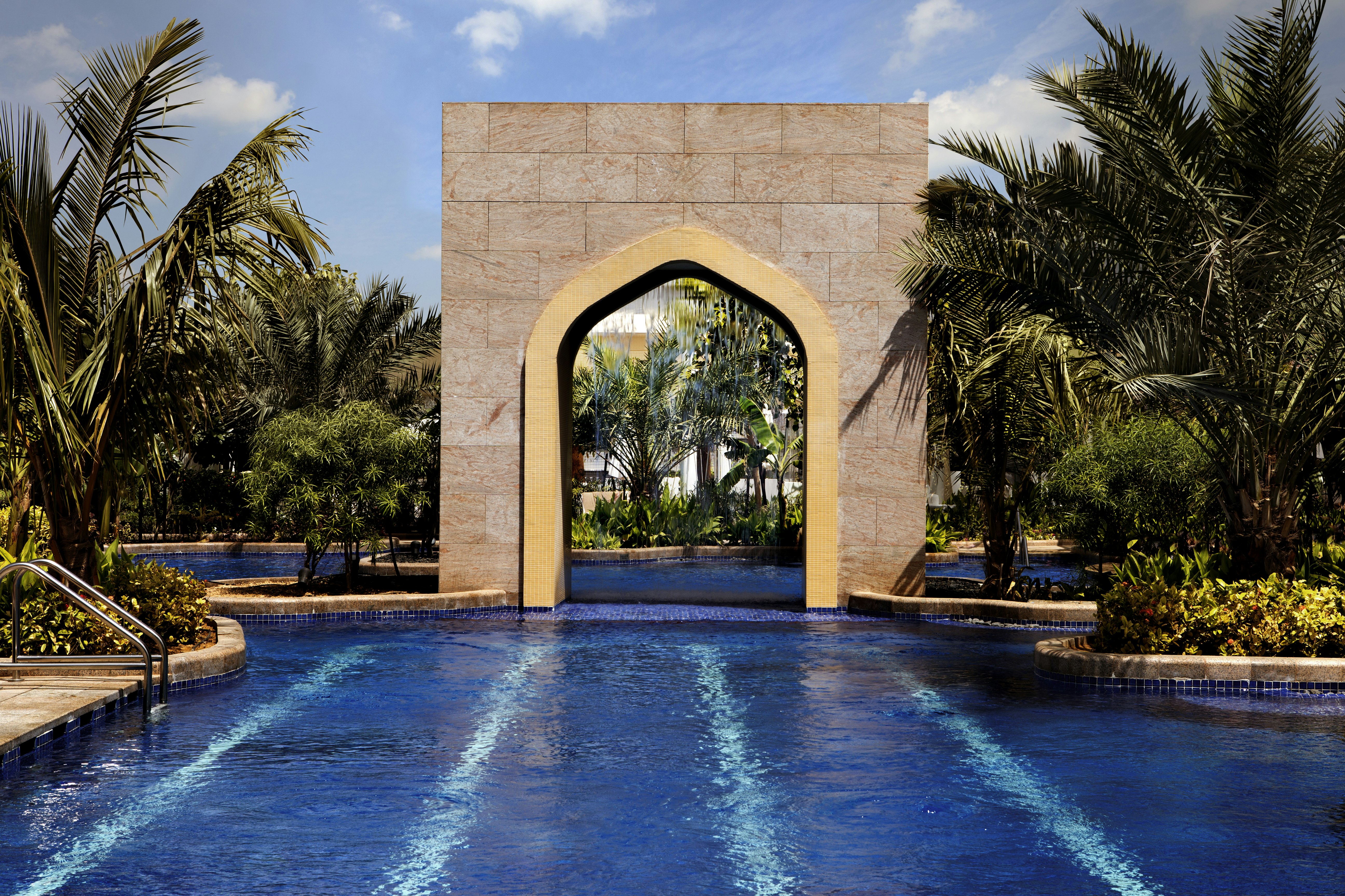 swimming pool spa
