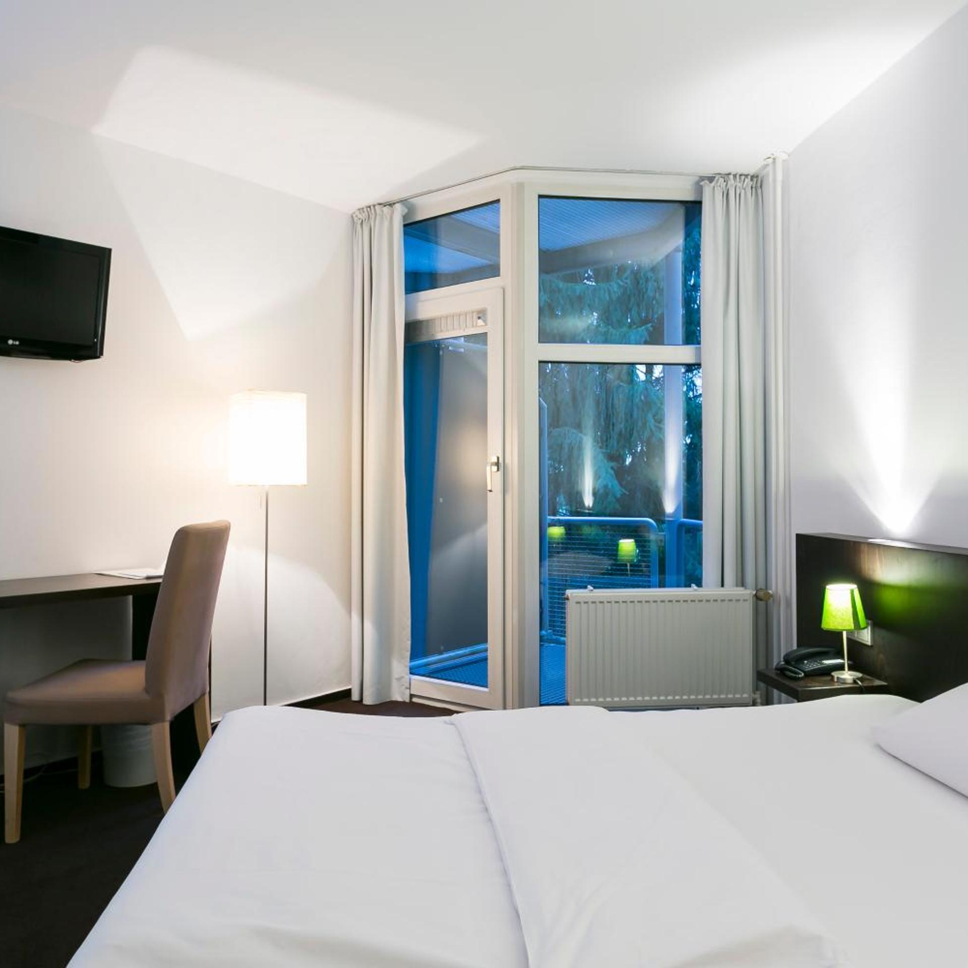 Budget, Single, Wald & Golfhotel Lottental 9/14