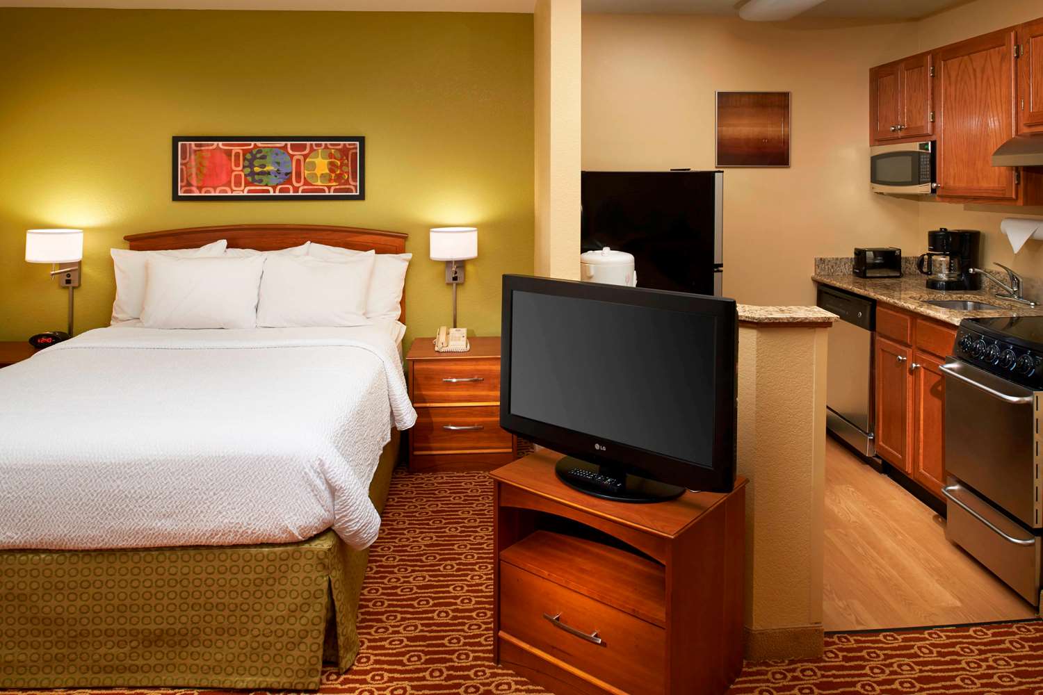 Home, Studio, Suite, Queen Bed, Accessible