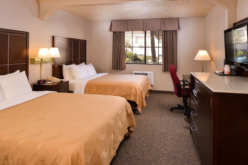 Quality Inn & Suites Walnut - City Of Industry 8/27