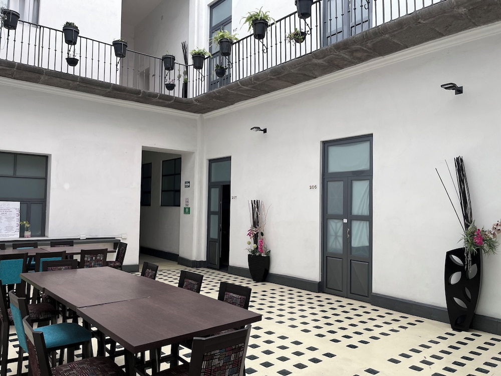 Hotel Alhaja 37/50