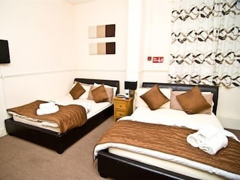 Skylark B &amp; B 30/57