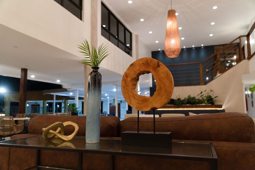 Cara Hotels Trinidad 2/44