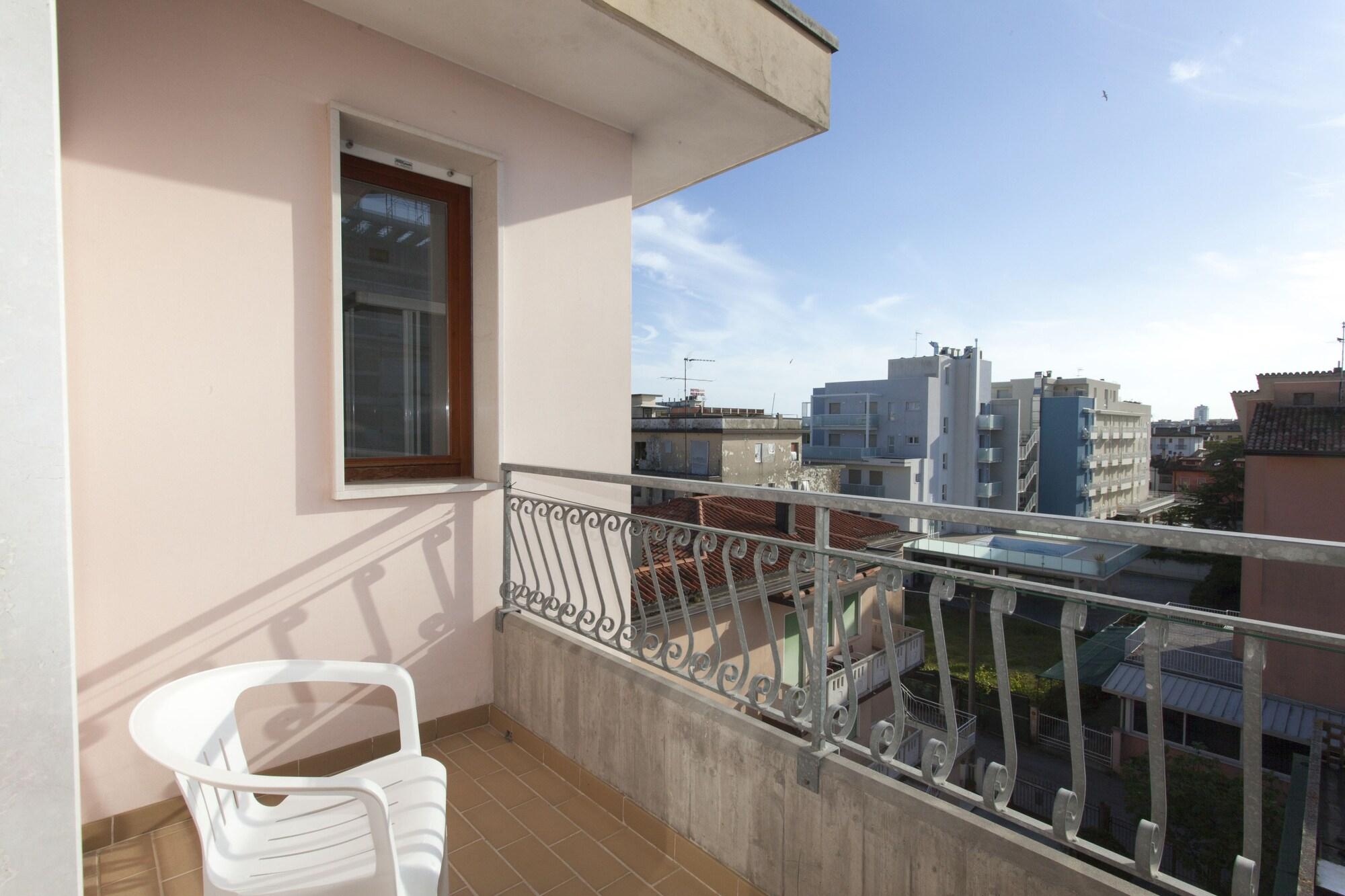 HOTEL VILLA EUGENIA 37/55