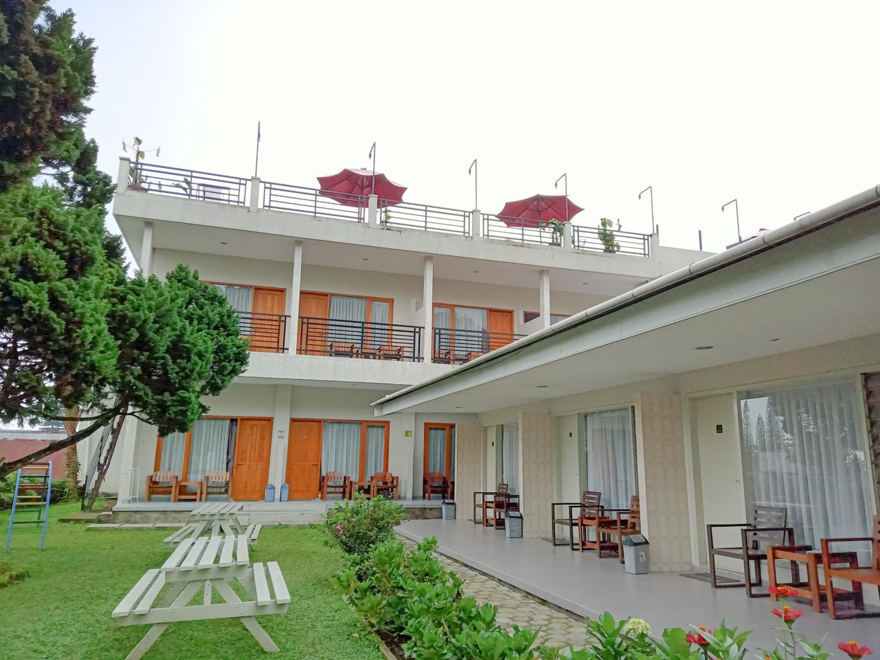 Hotel Pondok Asri Tawangmangu 3/50