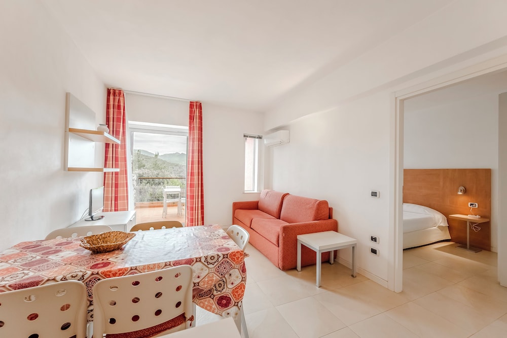 Elba Golf Apartments 37/62
