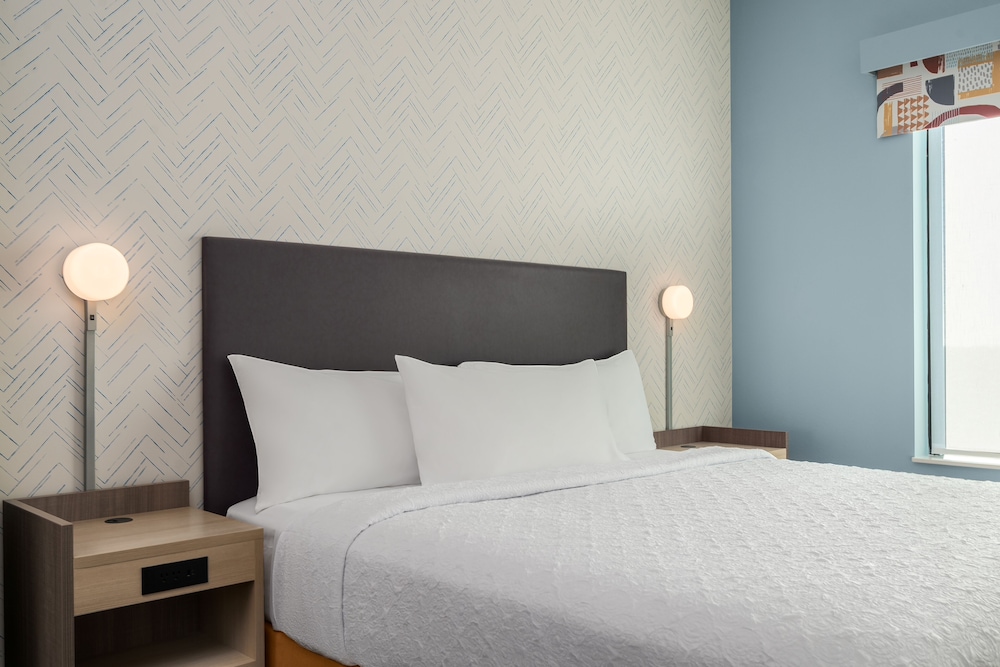 جناح استوديو بسرير كينج بحوض استحمام، Home2 Suites by Hilton Riverview Tampa 2/5