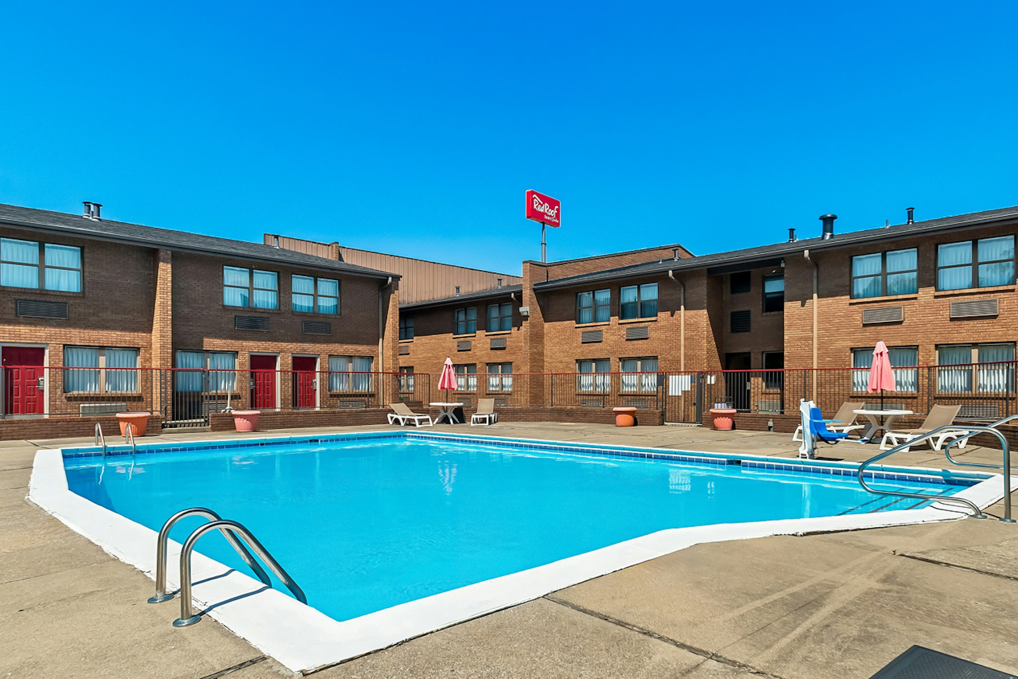 Red Roof Inn Lexington - Hamburg 40/41