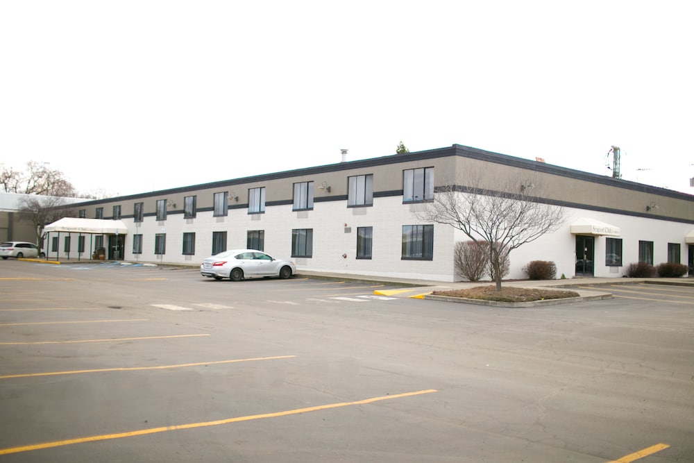 Seaport Inn and Suites 1/38
