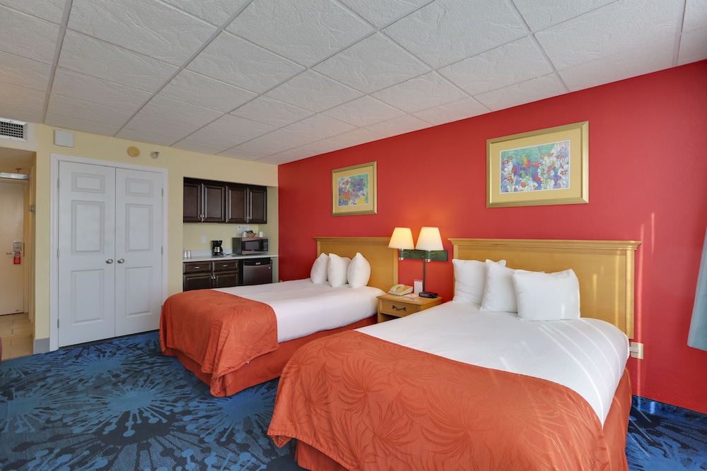 Dolphin Beach Resort 20/61