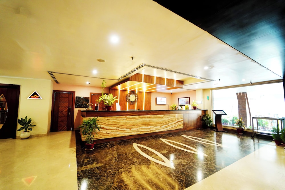 HOTEL EXCELLENCY 3/50