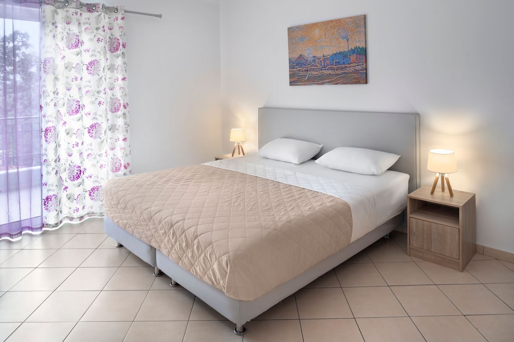 Century Resort Corfu 34/70