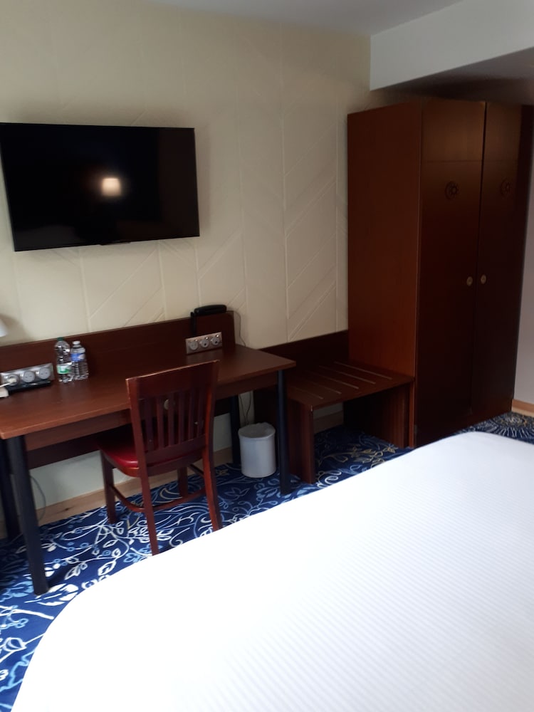 Hotel Le Yachtman 32/77