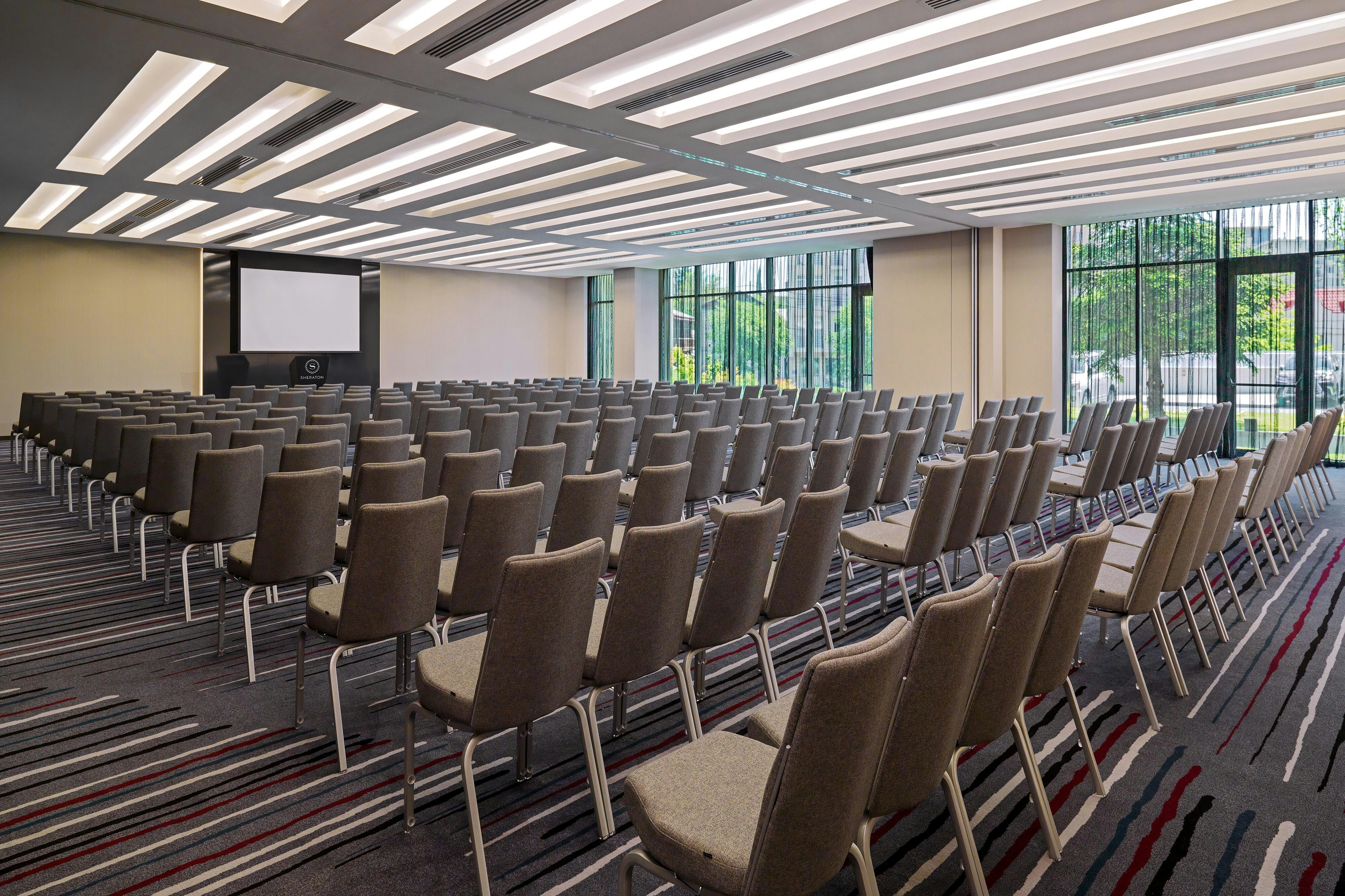 Sheraton Grand Tbilisi Metechi Palace 76/88